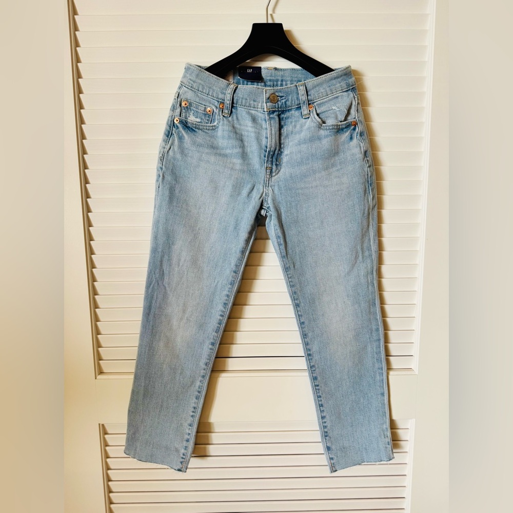 NWT Gap Light Blue Girlfriend Jeans